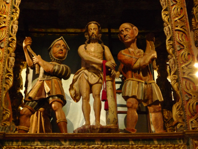 Iglesia de Santa Cruz de Baldomar. Flagelación de Cristo en la parte trasera del retablo mayor